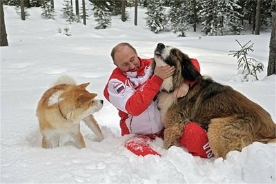 Кучето Бъфи, което Бойко подари, е върху календара на Путин за 2016 г. ВИДЕО