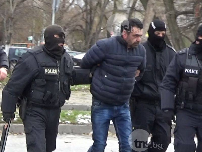 Зрелищният арест в Кършияка -  лов на трафиканти СНИМКИ и ВИДЕО