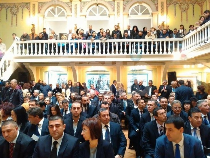 Мнозинство срещу постове! Десетки партийни кадри се бият за кметски и шефски места в Пловдив