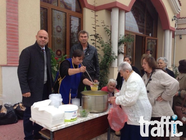 Курбан  за здраве и благополучие раздават в Пловдив на Ивановден