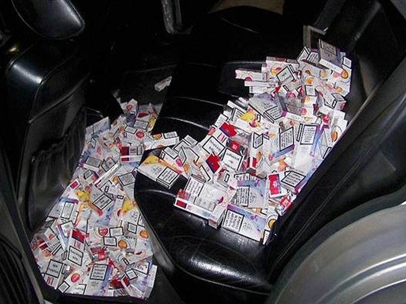 Иззеха над 25 000 нелегални цигари от четирима пловдивчани