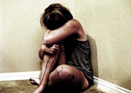 Двама българи изнасилиха 18-годишно момиче инвалид
