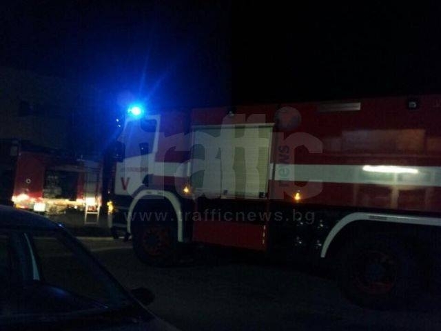 Пожар в 17-етажен блок на булевард 