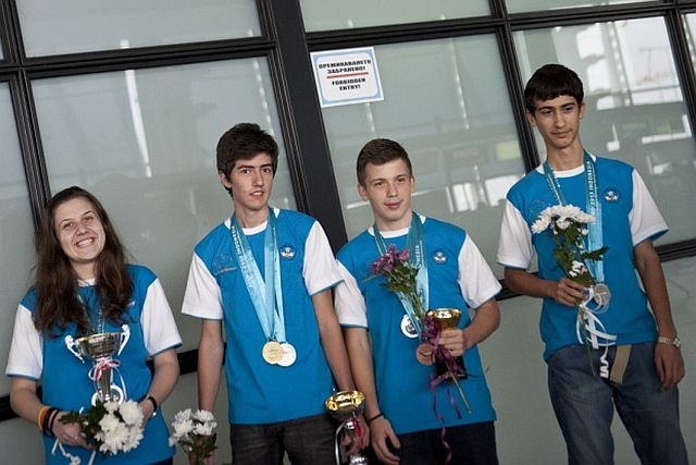 Олимпийците от СМГ се завърнаха с пет златни и три сребърни медала