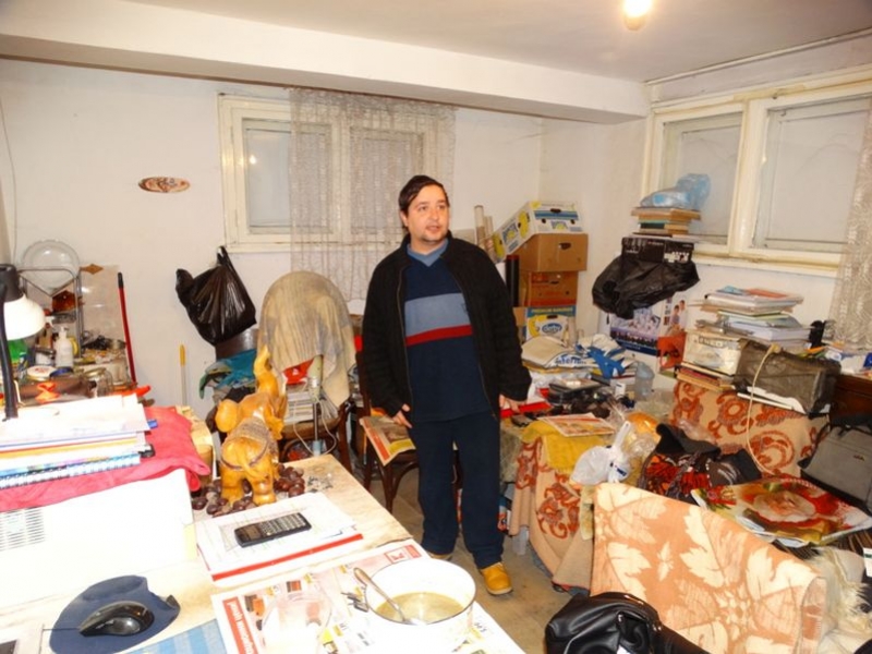 Сирак инвалид от Пловдив с две висши тъне в мизерия СНИМКИ 