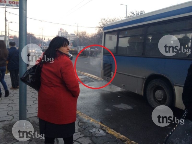 Ясна е причината за запаления автобус №1 и евакуираните пътници в Пловдив ВИДЕО