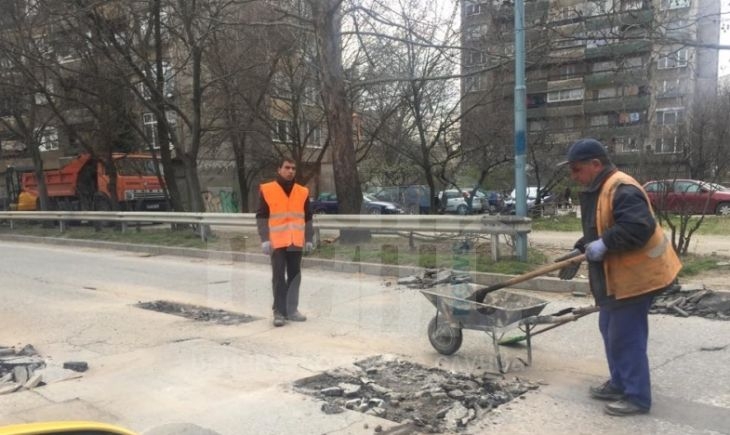 Започва голямото кърпене на дупки в Пловдив! 