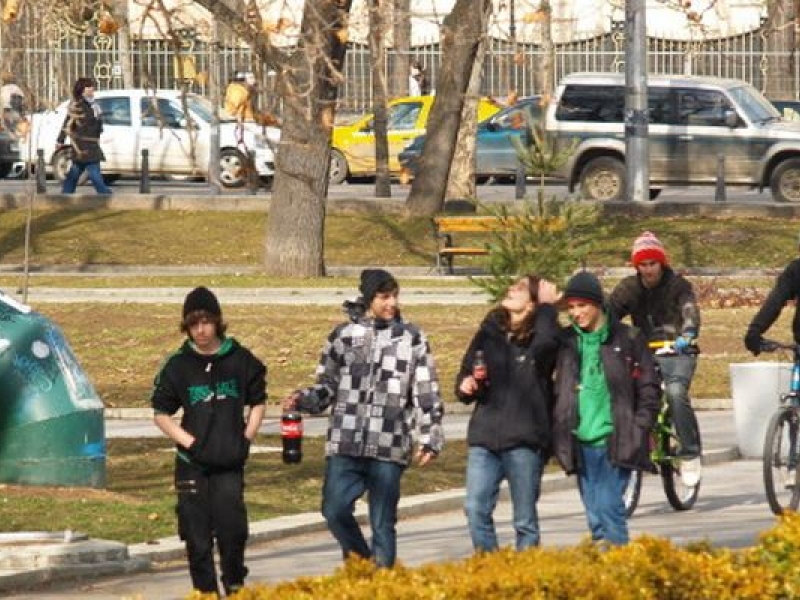 Всеки четвърти младеж у нас нито учи, нито работи