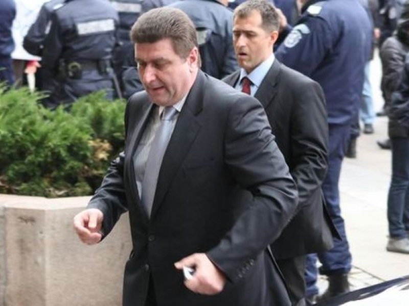 Златев отрича да има нещо общо с магистрала 