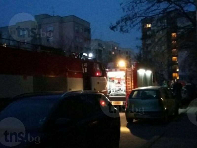 Пожар в Кючука! Газови бутилки подпалиха апартамент на възрастен мъж СНИМКИ