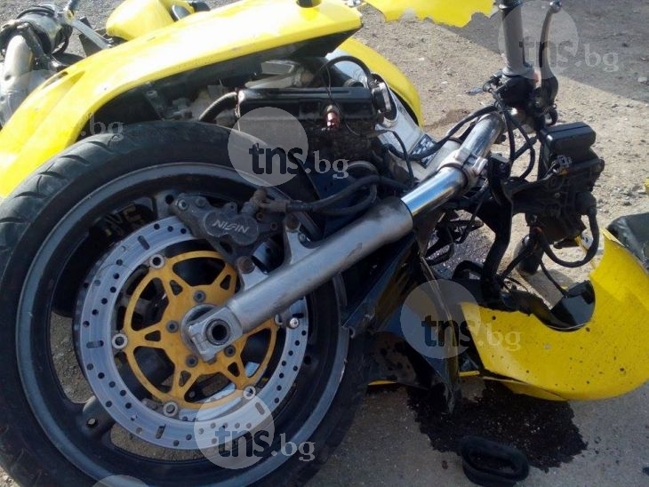 Мотористът от катастрофата в Смирненски не искал полиция, защото нямал книжка ВИДЕО
