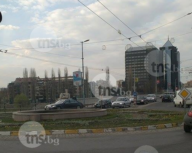 Фонтанът на Водната палата вече е премахнат СНИМКА
