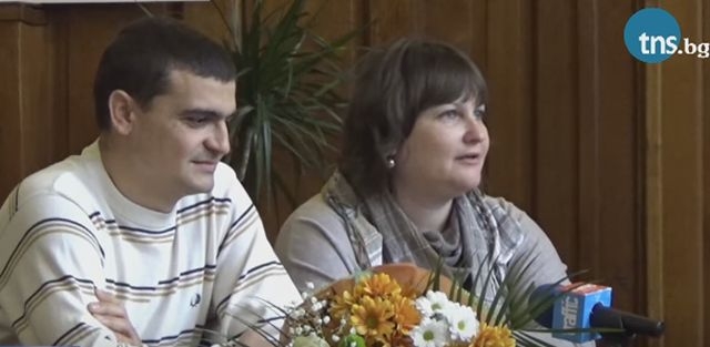 Вижте щастливите родители на тризнаци в Пловдив ВИДЕО 