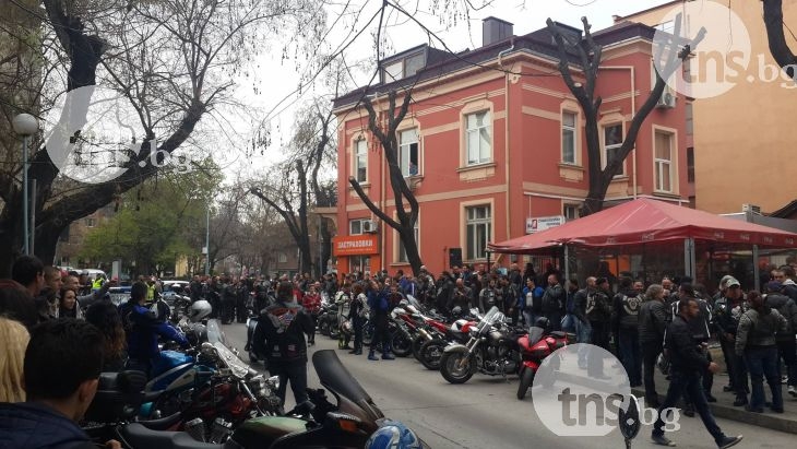 Ето как потеглиха рокерите от Пловдив ВИДЕО
