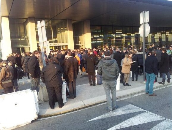 Евакуират летището в Тулуза!