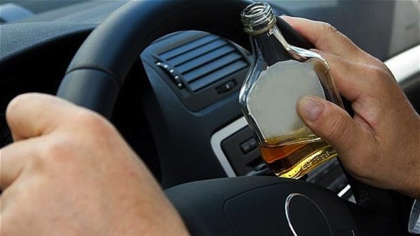 Пиян 14-годишен подкара кола в Пловдив, закопчаха го