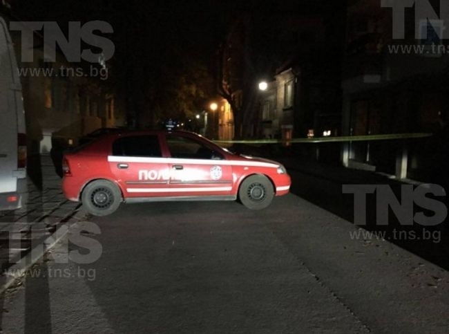 Жена завари двама непознати мъже в спалнята си