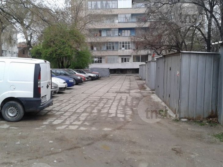 Започват махането на гаражите в Пловдив! Всеки ще си запазва паркомясто срещу 15 лева на месец