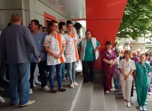 Разговорите с министър Москов не върнаха лекарите в кабинетите