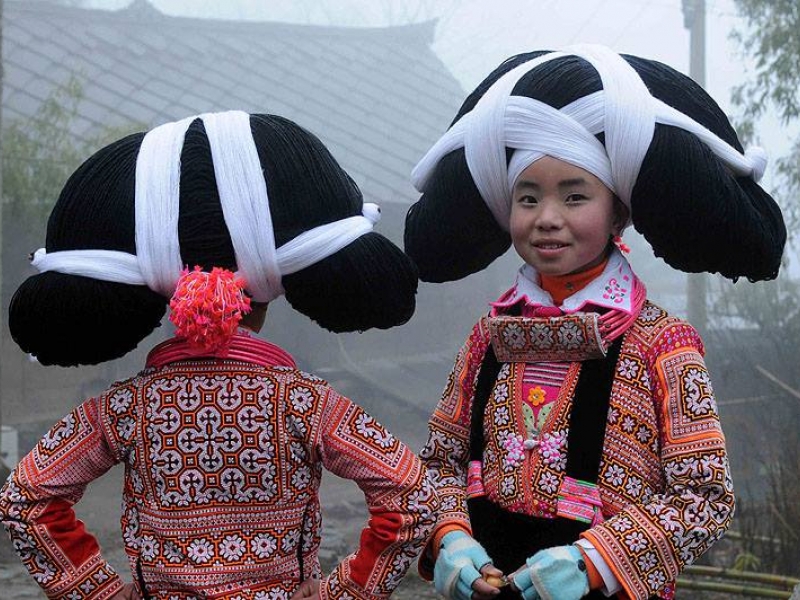 Китайки носят рокли от косите на предците си СНИМКИ