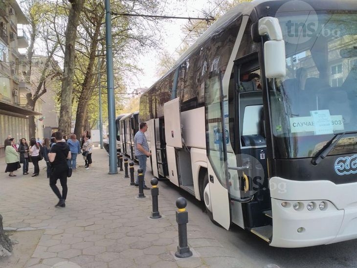 Без автобуси по Великден? Превозвачи плашат с протести и блокиране на пътища