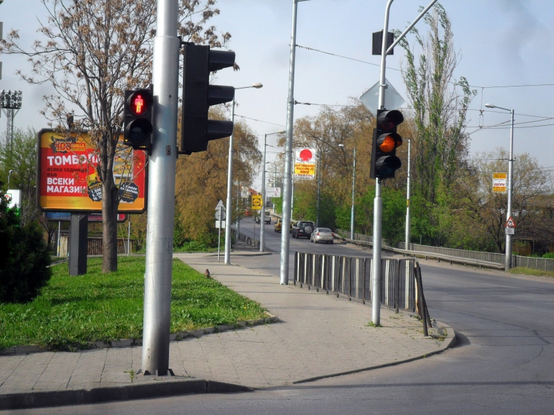 30 хиляди лева икономии от сметки за ток са направили новите светофари в Пловдив СНИМКИ