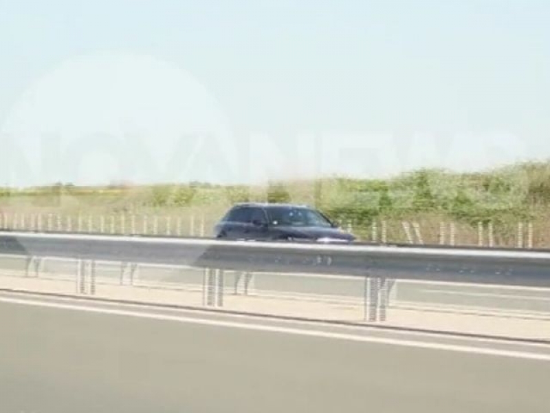 Камикадзе на магистрала Тракия! Автомобил се движи в насрещното ВИДЕО