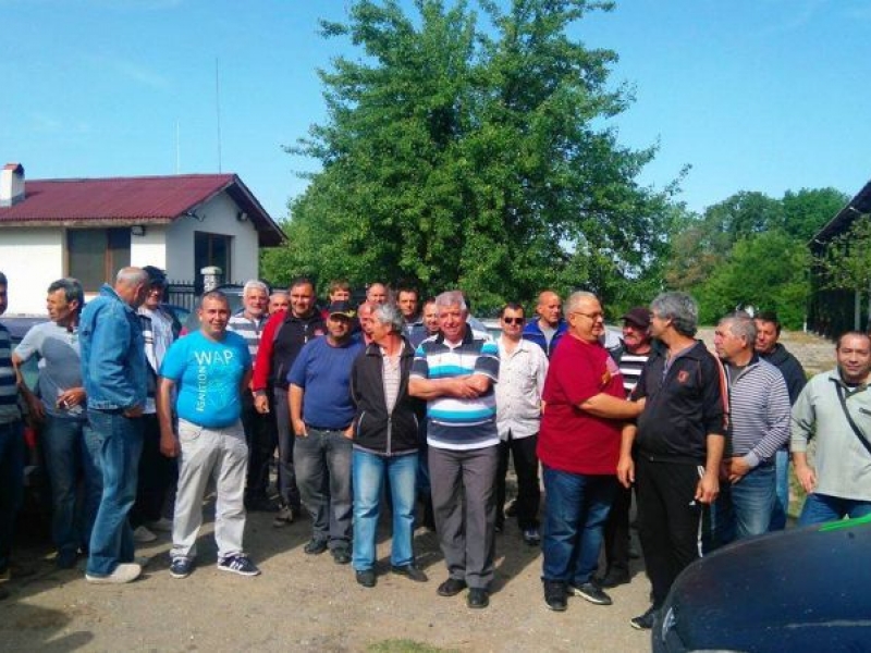 Гражданско неподчинение обявиха служители на Агенцията за борба с градушките край Пловдив 