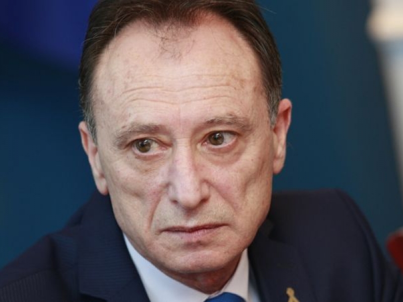 Молби за лечение стояли 3 месеца на бюрото на Александров