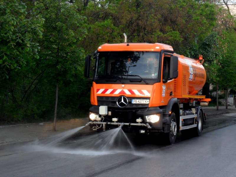 Вижте къде и кога мият улици и велоалеи в Пловдив