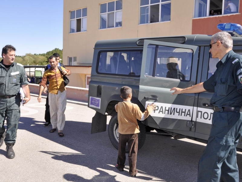 Хванаха 21 иракчани, преминали незаконно границата ни