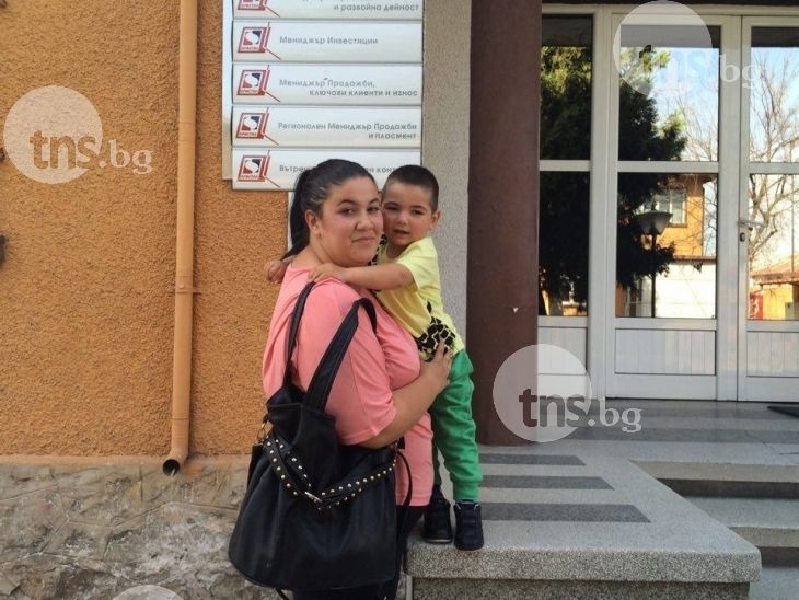 Парите за Никола от Пловдив се събраха! Заминава за Полша, за да сбъдне мечтата си да проходи СНИМКИ