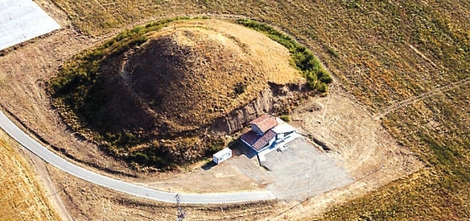 Превръщат най-голямата тракийска могила на Балканите край Пловдив в открит музей ВИДЕО
