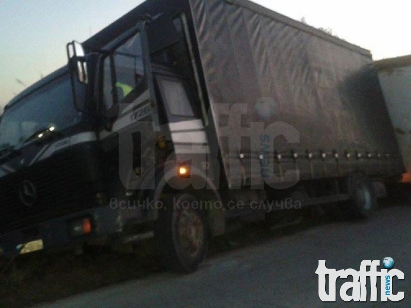 Два ТИР-а се сблъскаха на магистралата