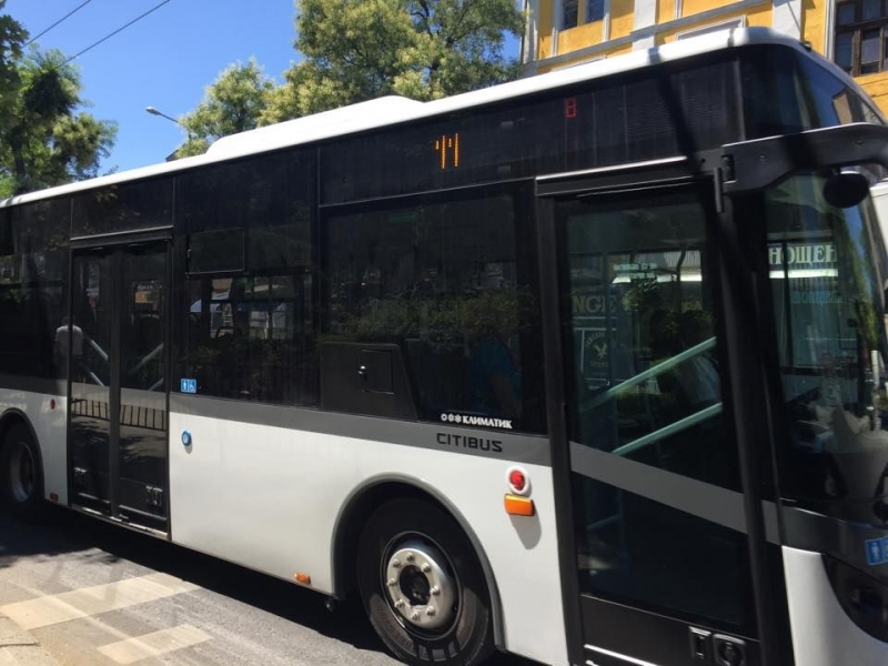 Извънредни автобуси по пет маршрута ще прибират пловдивчани във Великденската нощ