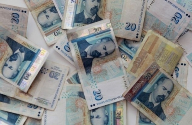 До 6 май работим за държавата, едва след това - за себе си