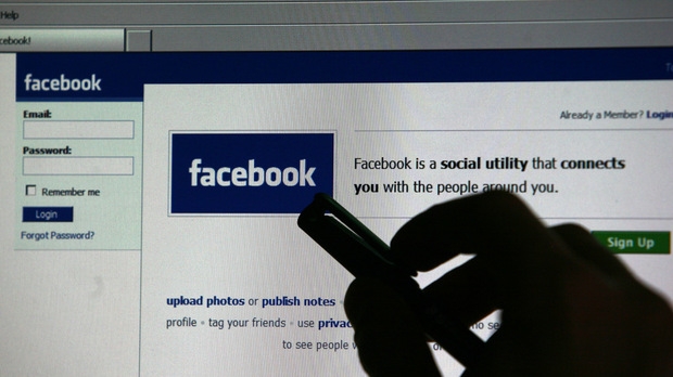 10-годишен получи $10 000 от Facebook за намерен бъг 