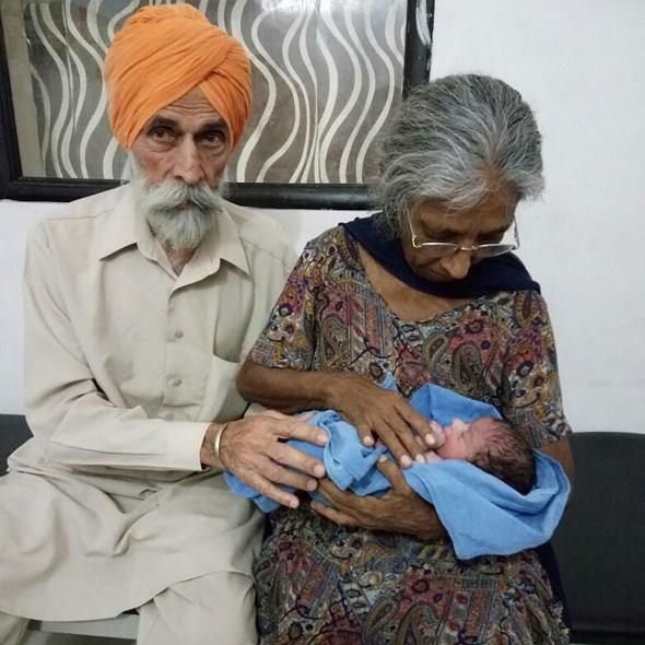 70-годишна индийка стана майка, роди първото си дете