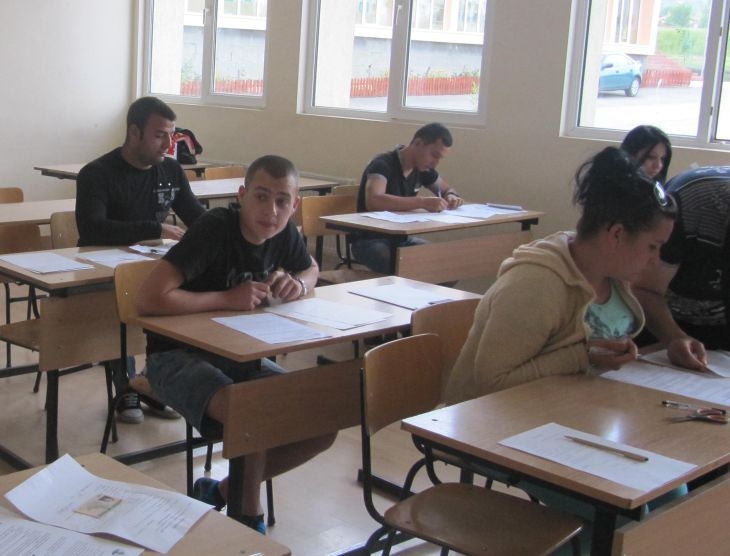 Родителският контрол на матурите пред провал! Търсят се 219 души без работа за 18 и 20 май в Пловдив