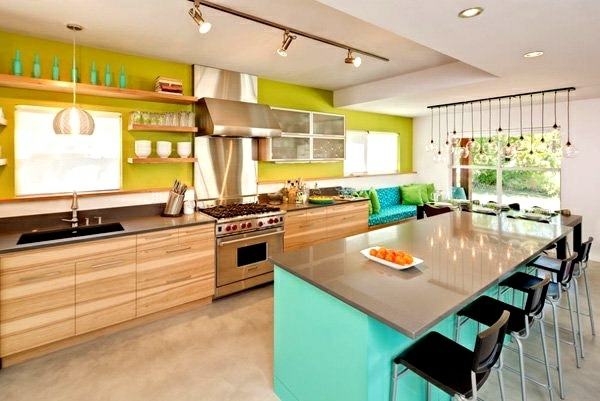 Освежете кухнята с няколко цветни предложения СНИМКИ
