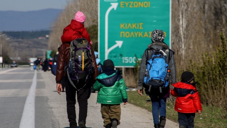 Гърция отнесе критика за условията на живот на мигрантите