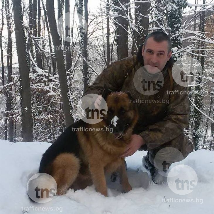 Полицаят Караджов бил на работа, преди да открият убитите му родители