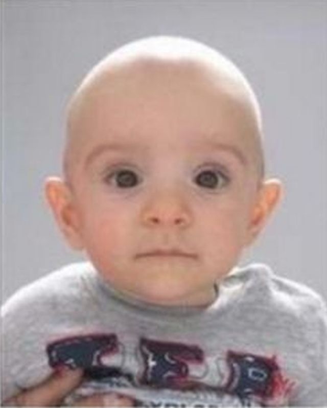 Интерпол издирва 2-годишно българче! Детето е в неизвестност от януари СНИМКИ