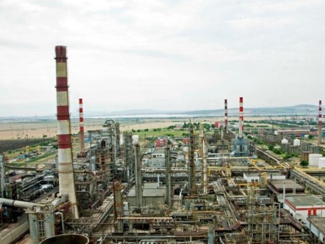 Лукойл плати рекордна глоба: 250 хиляди лева за обгазяване