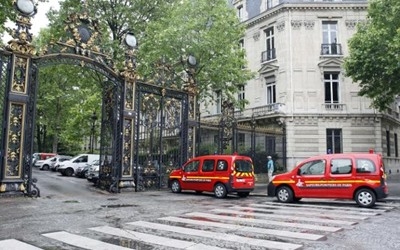 Мълния порази 11 деца в Париж 
