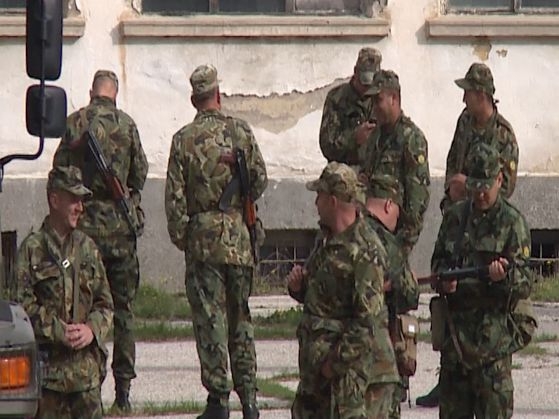 Армията на крак! Разположиха военни на границата 