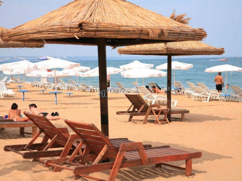 По-високи цени за чадър и шезлонг на българските плажове