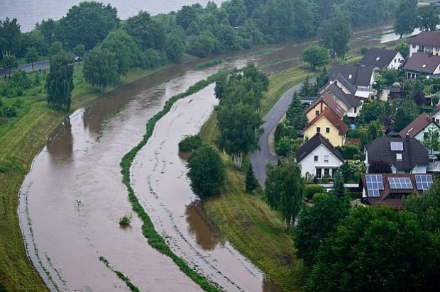 Наводнения в Германия! Има жертви ВИДЕО
