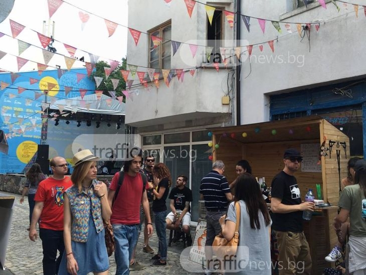Скандал зрее в Капана:  Живеещи в квартала скочиха срещу заведенията, искат да работят до 23.00 часа