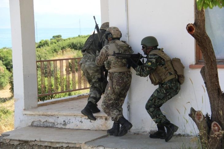 Командоси от Пловдив, Турция, Азербайджан и Грузия унищожиха лагер на терористи СНИМКИ